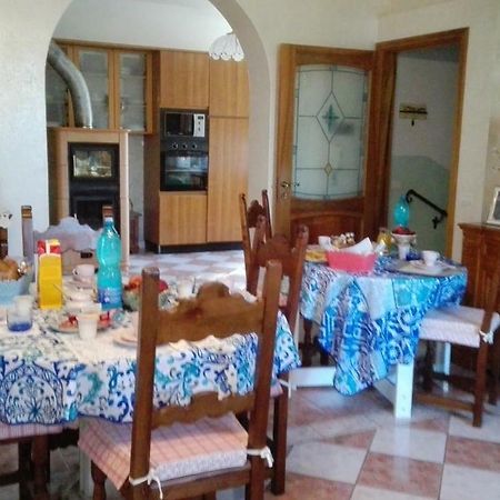 B&B Bread And Fantasy Ostra Eksteriør billede