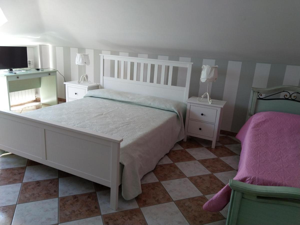B&B Bread And Fantasy Ostra Eksteriør billede