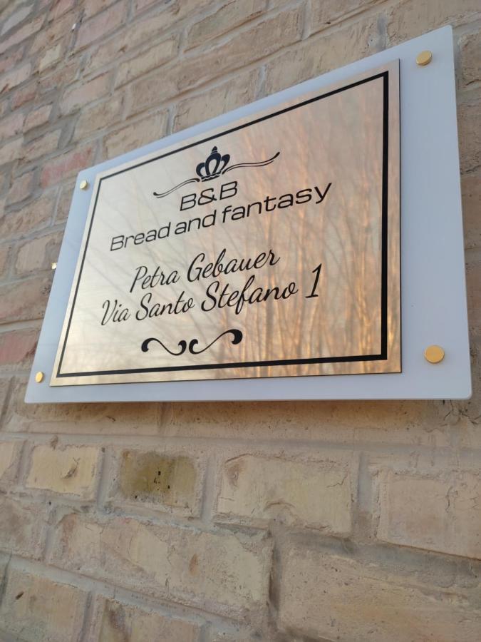 B&B Bread And Fantasy Ostra Eksteriør billede